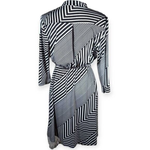 BLACK & WHITE STRIPE SHIRT DRESS  SZ.M/L EUC. - Picture 5 of 5